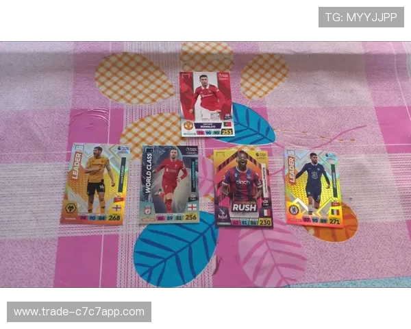 帕尼尼球星卡足球卡购买指南与投资价值分析