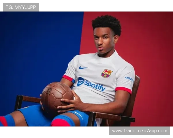 足球三号球星盘点 聚焦那些穿着三号战袍的传奇人物